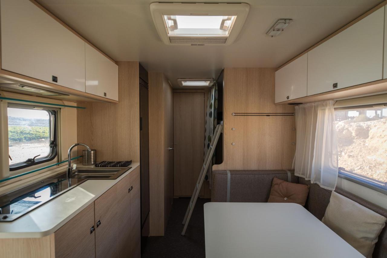 Itav Bateva Caravans - ייטב בטבע קרוואנים Mitzpe Ramon Exterior photo