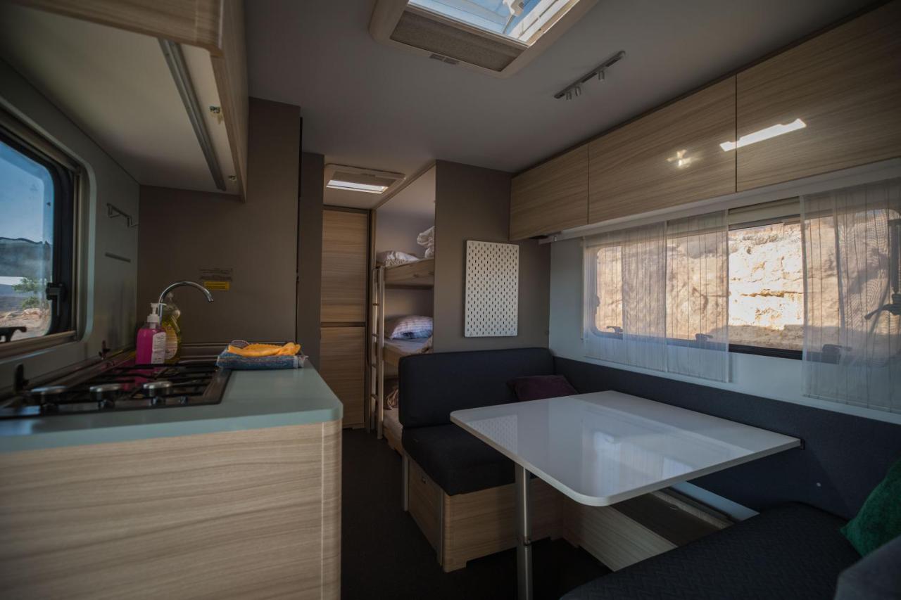 Itav Bateva Caravans - ייטב בטבע קרוואנים Mitzpe Ramon Exterior photo