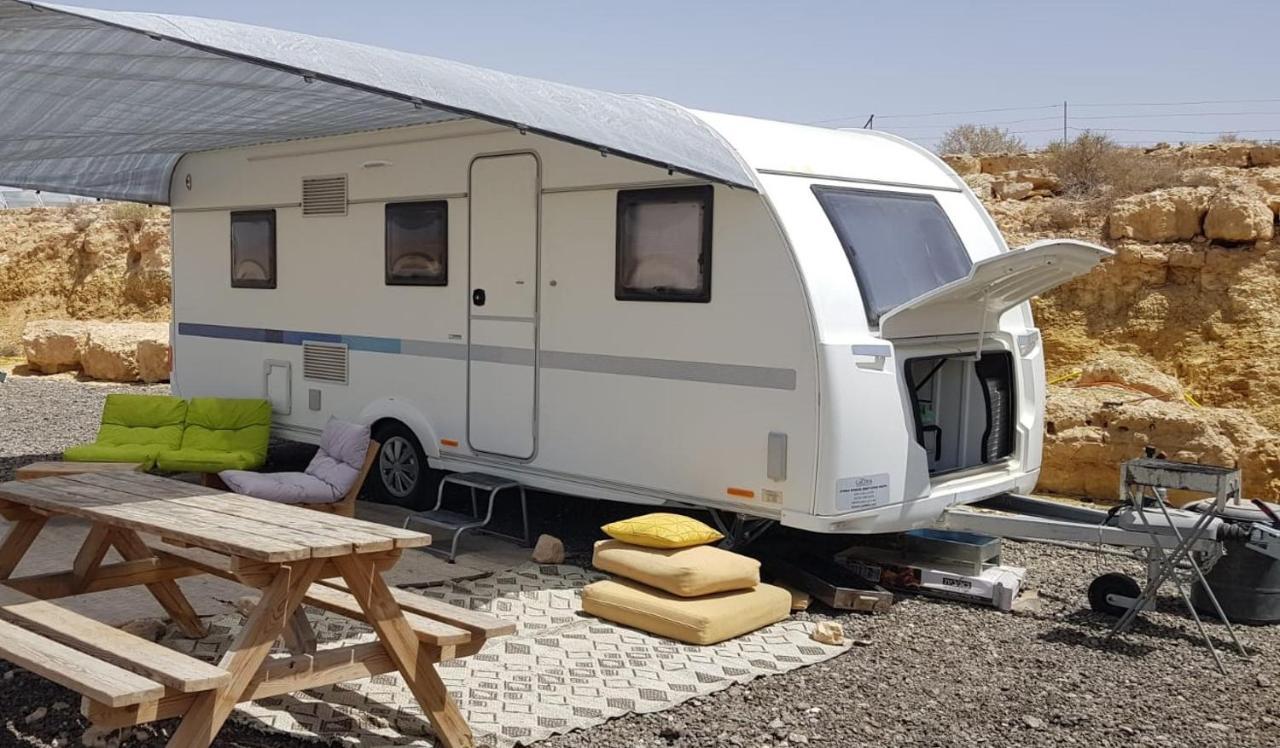 Itav Bateva Caravans - ייטב בטבע קרוואנים Mitzpe Ramon Exterior photo